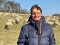 Neue Hirtenwege im Pfälzerwald Interview mit Projektleiter Helmut Schuler: Bilanz zum Jahreswechsel